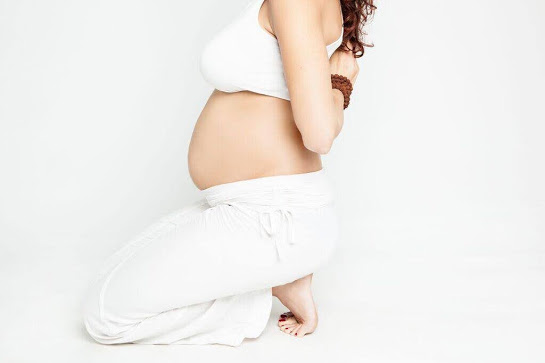 Le Nove Lune, incontri di yoga in gravidanza e preparazione al parto attivo